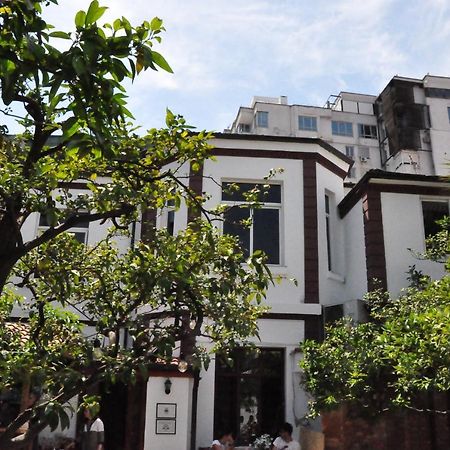 Oda Hostel Тирана Экстерьер фото