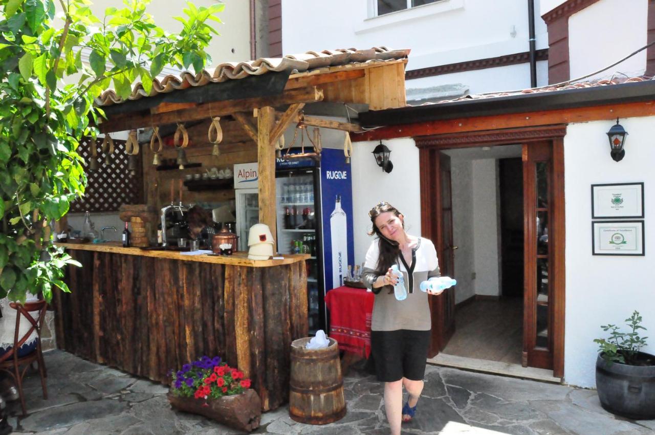 Oda Hostel Тирана Экстерьер фото