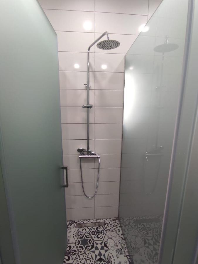 Oda Hostel Тирана Экстерьер фото